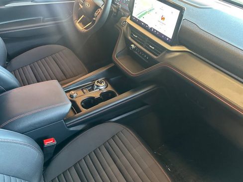 New 2026 Ford Explorer ST-Line w/ ST-Line Street Pack image 15