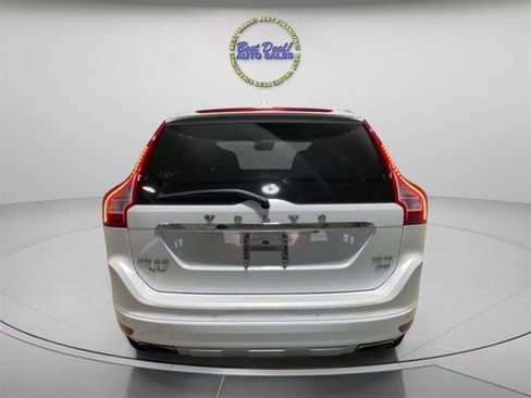 Used 2016 Volvo XC60 T6 AWD/4WD image 3