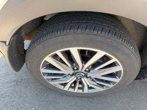 Used 2023 Nissan Kicks SV FWD image 12