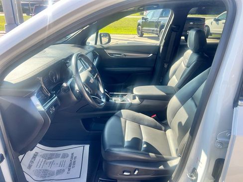 Used 2023 Cadillac XT6 Luxury AWD/4WD image 18