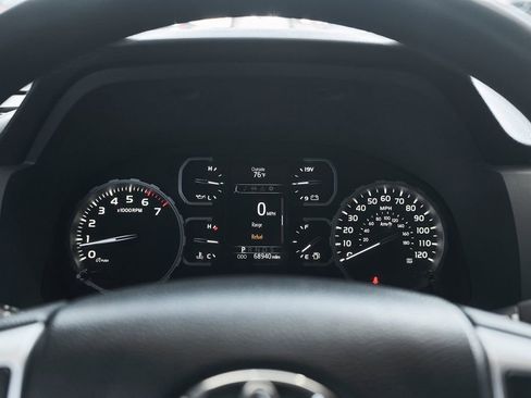 Used 2019 Toyota Tundra SR5 w/ SR5 Upgrade Package AWD/4WD image 35