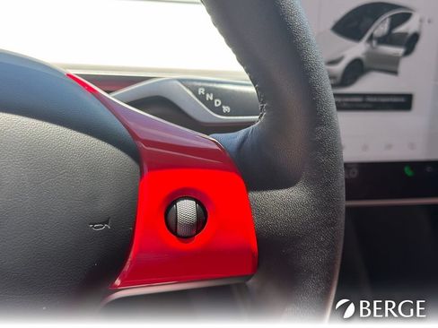 Used 2021 Tesla Model Y Long Range AWD/4WD image 15