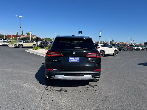 Used 2019 BMW X5 xDrive40i w/ Premium Package 2 AWD/4WD image 8