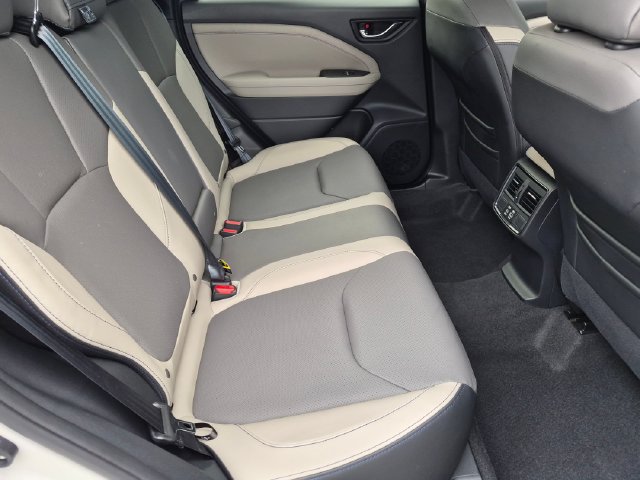 Used 2025 Subaru Forester Limited AWD/4WD image 34