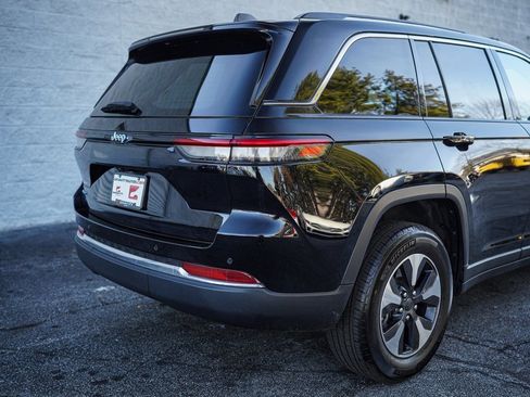 Used 2023 Jeep Grand Cherokee 4WD 4xe image 13