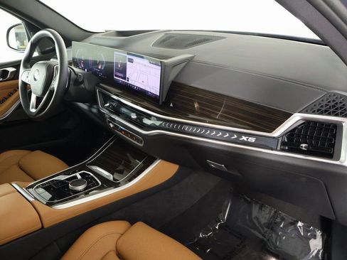 Certified 2026 BMW X5 sDrive40i w/ Premium Package RWD image 9