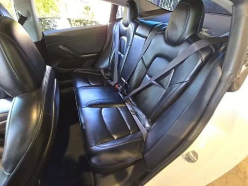 Used 2019 Tesla Model 3 Standard Range Plus RWD image 5