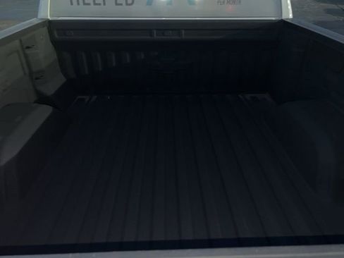 Used 2023 Chevrolet Silverado 1500 RST image 7