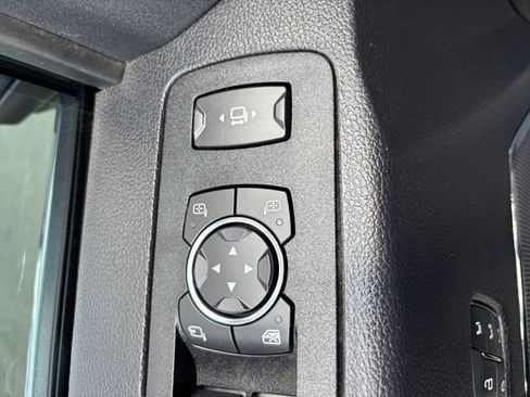 Used 2021 Ford F350 Platinum w/ Tremor Off-Road Package image 16