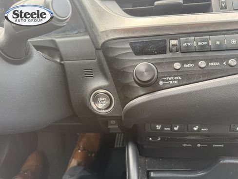 Used 2020 Lexus ES 350 F Sport w/ Accessory Package 2 FWD image 33
