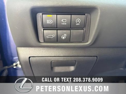 Used 2024 Toyota Highlander Platinum AWD/4WD image 27