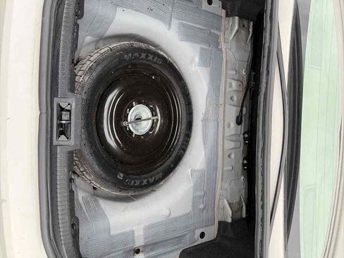 Used 2010 Ford Fusion SE FWD image 17