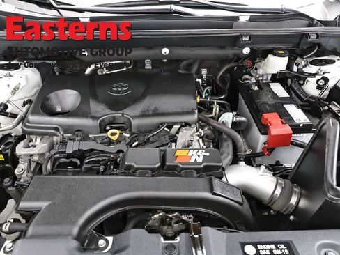 Used 2021 Toyota RAV4 LE image 7