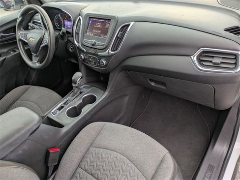 Used 2022 Chevrolet Equinox LT image 31