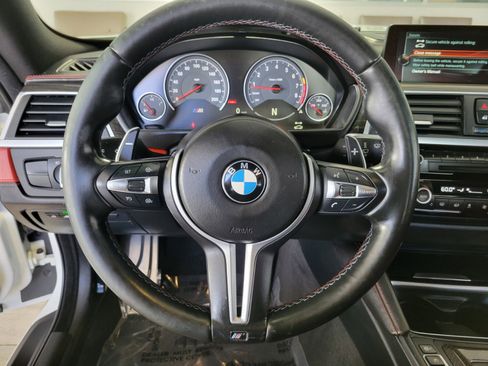Used 2017 BMW M4 Coupe image 21