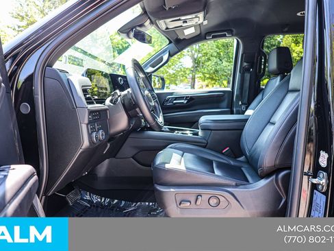 Used 2025 Chevrolet Tahoe LT AWD/4WD image 17