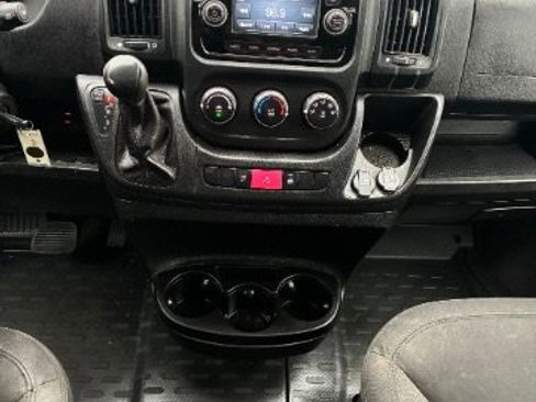 Used 2018 RAM ProMaster 2500 w/ Interior Convenience Group image 26
