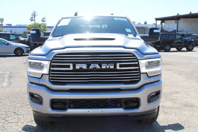 Used 2023 RAM 2500 Laramie AWD/4WD image 2