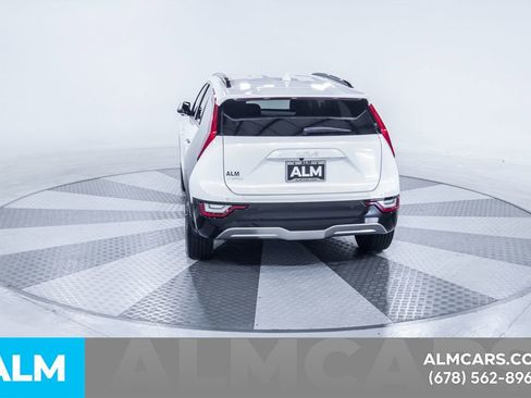 Used 2023 Kia Niro Wave FWD image 8