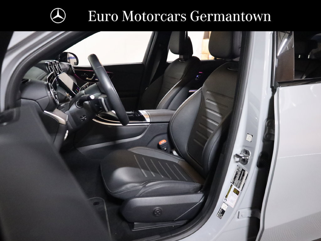 Used 2026 Mercedes-Benz GLC 300 4MATIC image 28
