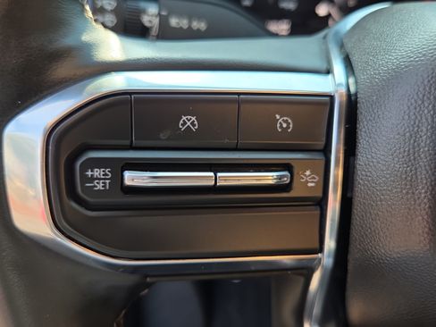 Certified 2023 GMC Canyon Denali AWD/4WD image 26