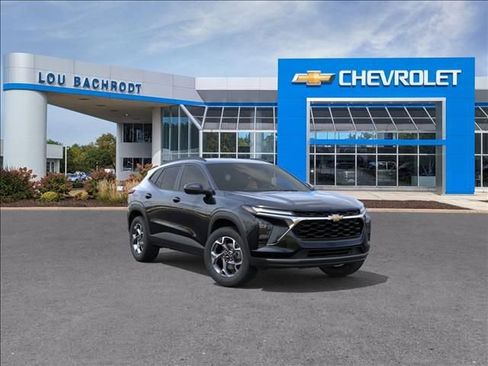 New 2026 Chevrolet Trax LT FWD image 1