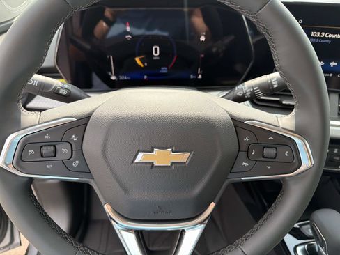 New 2026 Chevrolet Trax LT w/ Driver Confidence Package FWD image 5