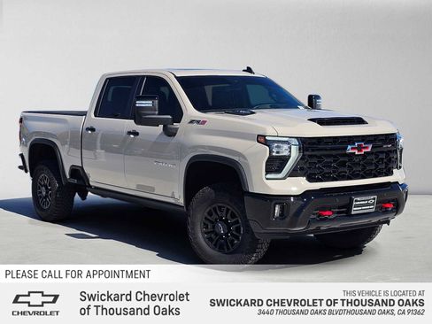 Used 2026 Chevrolet Silverado 2500 ZR2 AWD/4WD image 1
