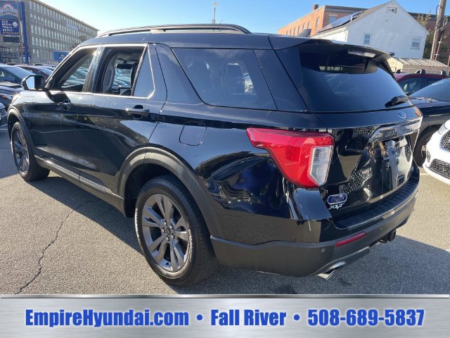 Used 2023 Ford Explorer XLT w/ Equipment Group 202A AWD/4WD image 10