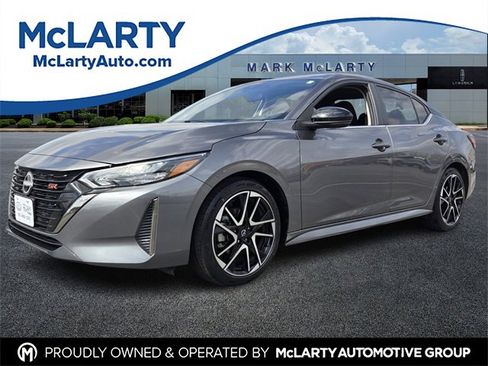 Used 2024 Nissan Sentra SR image 1