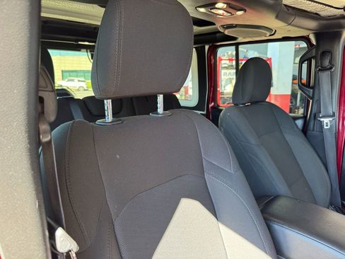 Used 2022 Jeep Wrangler Unlimited Sport image 7