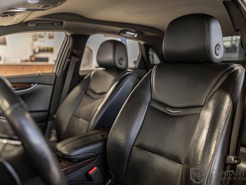 Used 2016 Cadillac XTS Luxury image 18