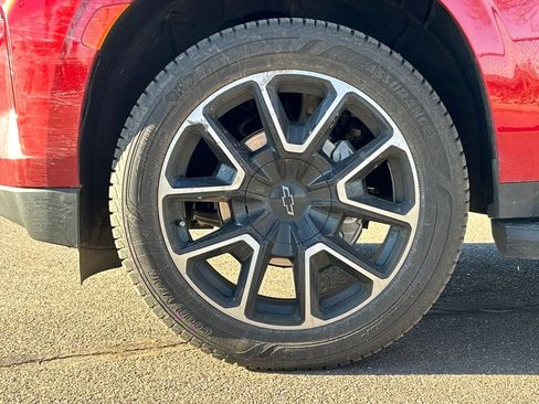Used 2024 Chevrolet Tahoe RST w/ Sport Performance Package image 28