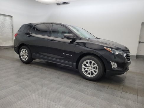 Used 2018 Chevrolet Equinox LS image 11