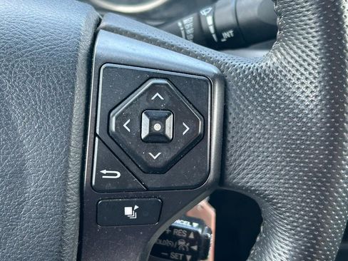 Used 2019 Toyota Tacoma TRD Off-Road w/ TRD Premium Off Road Package image 36