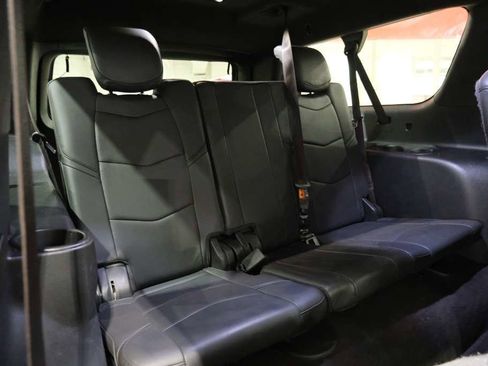 Used 2020 Cadillac Escalade ESV Platinum AWD/4WD image 29