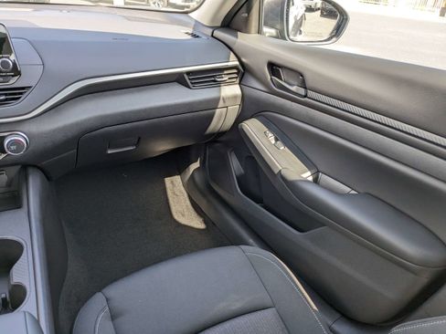 New 2025 Nissan Altima 2.5 S image 14
