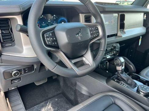 New 2026 Ford Bronco Outer Banks w/ Sasquatch Package AWD/4WD image 12
