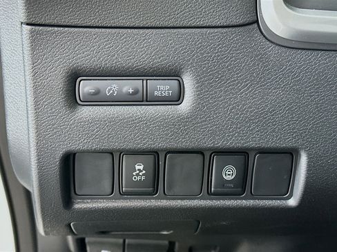 Used 2024 Nissan Murano SV image 16