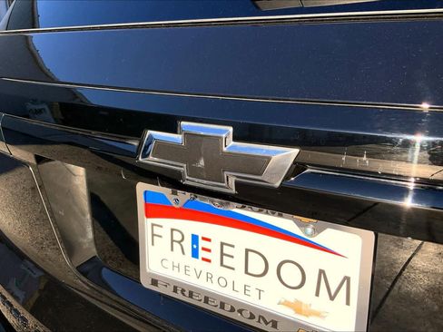 Certified 2024 Chevrolet Traverse RS w/ LPO, Floor Liner Package image 9