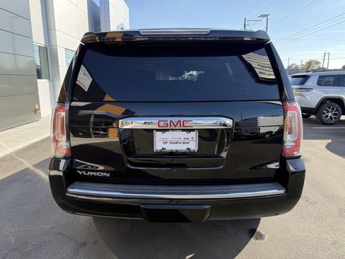 Used 2018 GMC Yukon Denali image 5