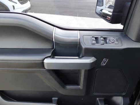 Used 2019 Ford F150 XLT w/ Equipment Group 302A Luxury image 13