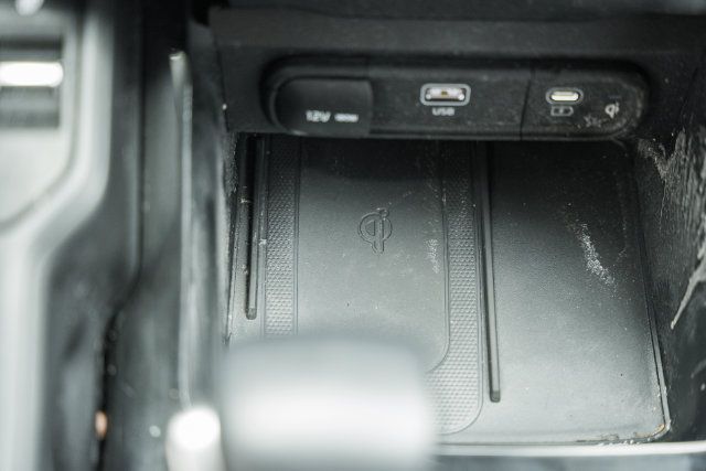 Used 2025 Kia Telluride S AWD/4WD image 32