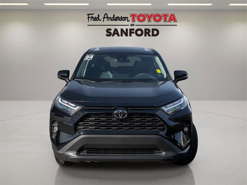Used 2024 Toyota RAV4 XLE Premium image 2