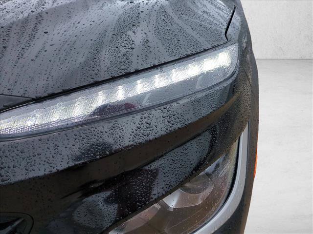 Used 2022 Hyundai Kona SEL FWD image 9
