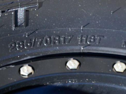 Used 2018 Toyota Tacoma SR5 image 37