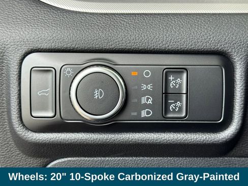 Used 2024 Ford Explorer XLT w/ Equipment Group 202A AWD/4WD image 19