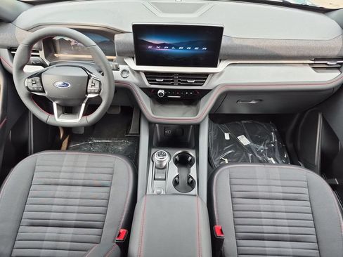 New 2026 Ford Explorer ST-Line w/ ST-Line Street Pack AWD/4WD image 13