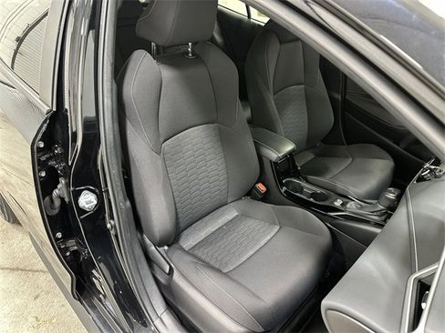 Used 2022 Toyota Corolla SE image 26