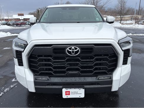 Used 2022 Toyota Tundra SR5 w/ TRD Sport Package image 10